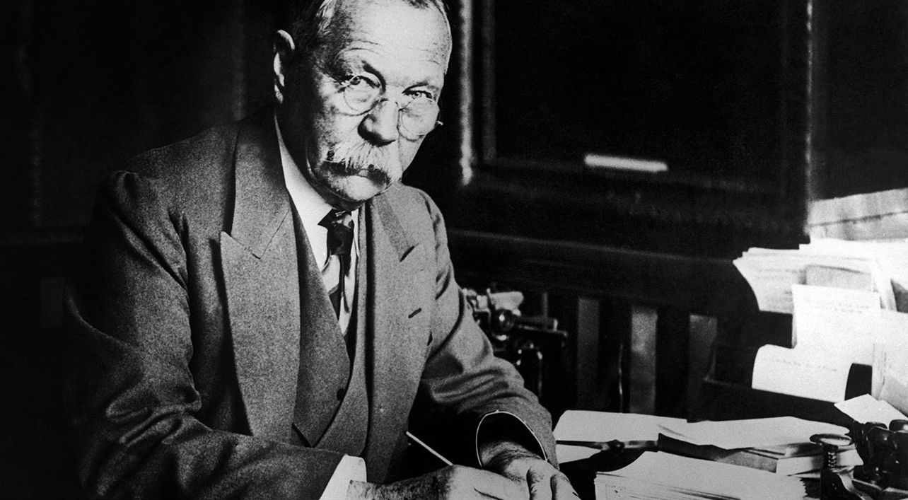 Fun And Interesting Facts About Arthur Conan Doyle Tons Of Facts